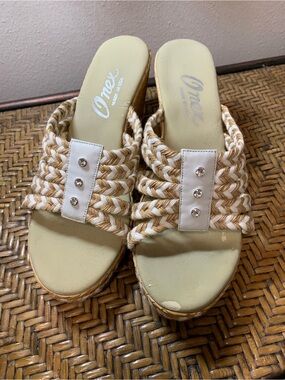 Onex Braided Slide Wedges in Cream and Tan, Size 11